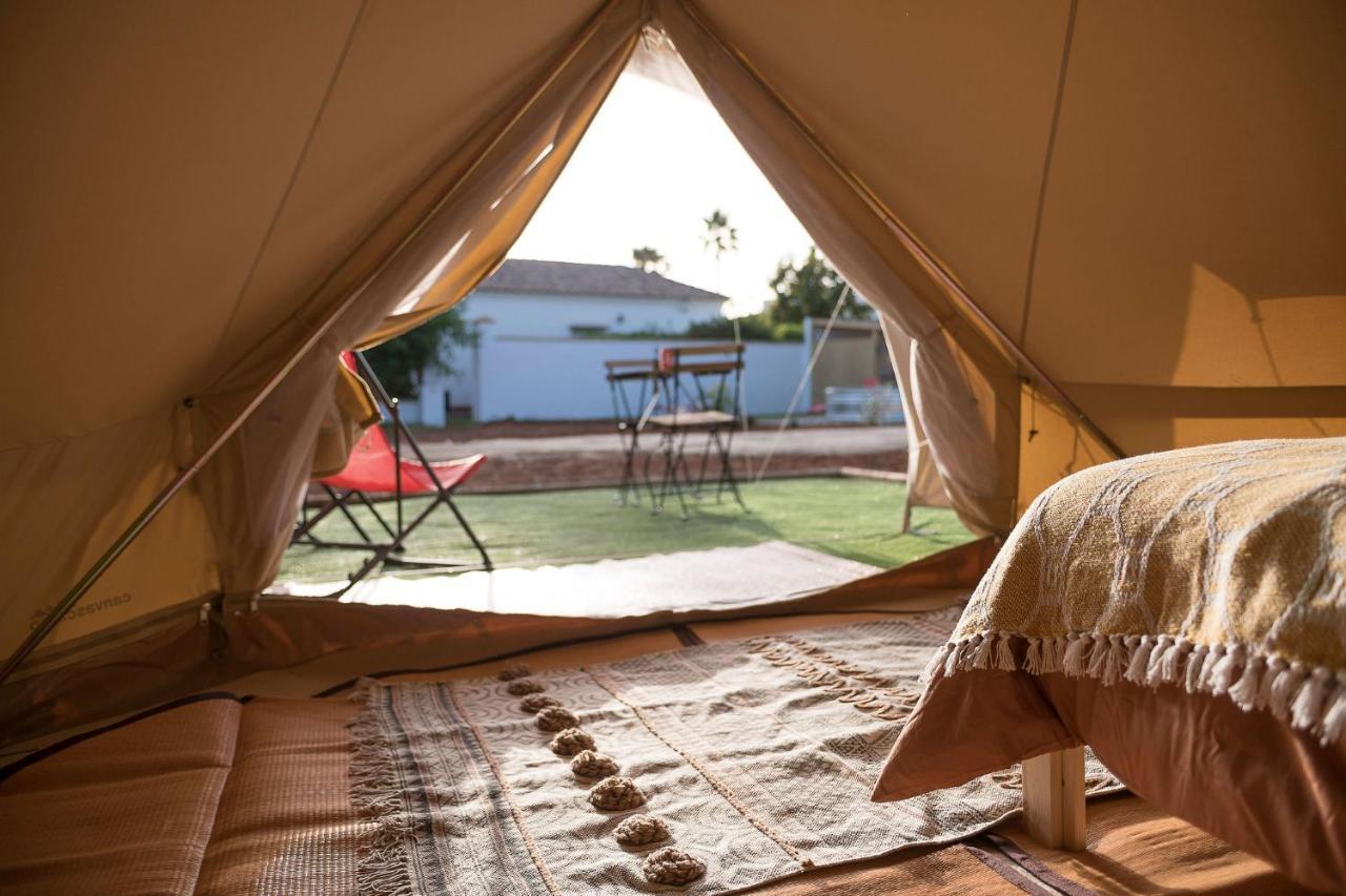 Отель Glamping La Mimosa Conil Кониль-де-ла-Фронтера Экстерьер фото