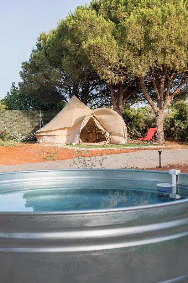 Отель Glamping La Mimosa Conil Кониль-де-ла-Фронтера Экстерьер фото